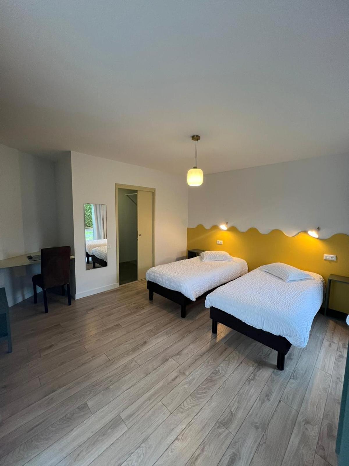 Hotel Les Voisins Beaucemaine Ploufragan Kültér fotó