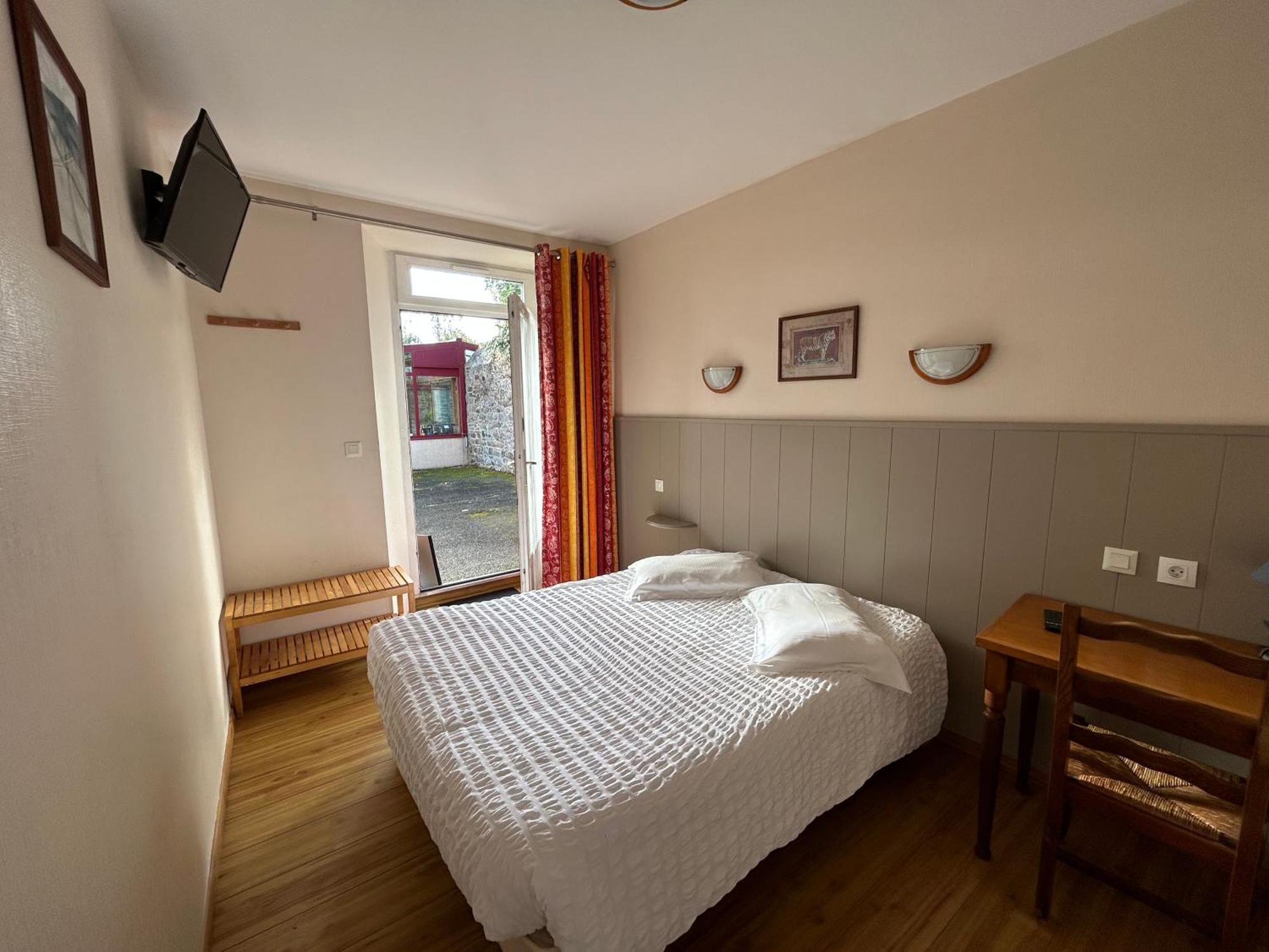 Hotel Les Voisins Beaucemaine Ploufragan Szoba fotó